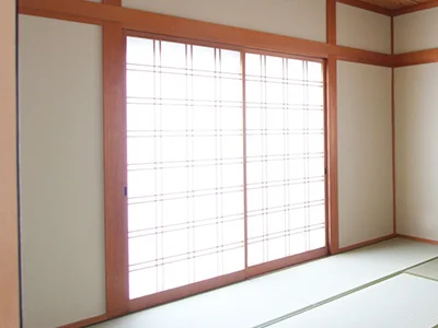 やわらかな光を取り込む障子