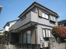 劣化したコーキングを補修し、美観と耐久性を見直した屋根外壁塗装